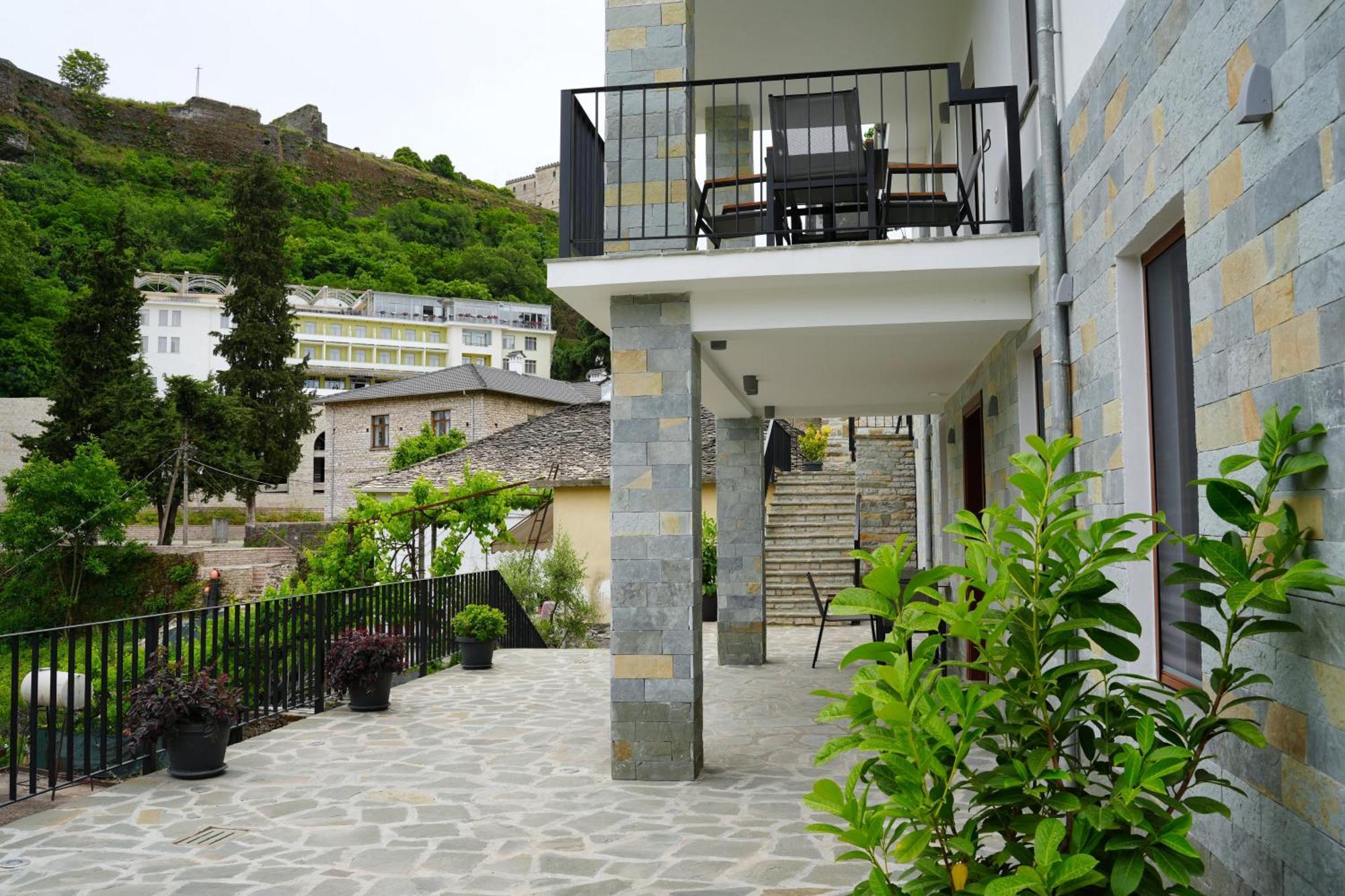 Castlefront Villa Gjirokaster Exterior photo