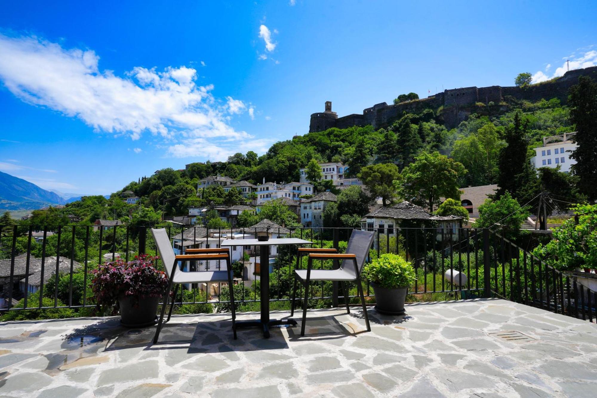 Castlefront Villa Gjirokaster Exterior photo
