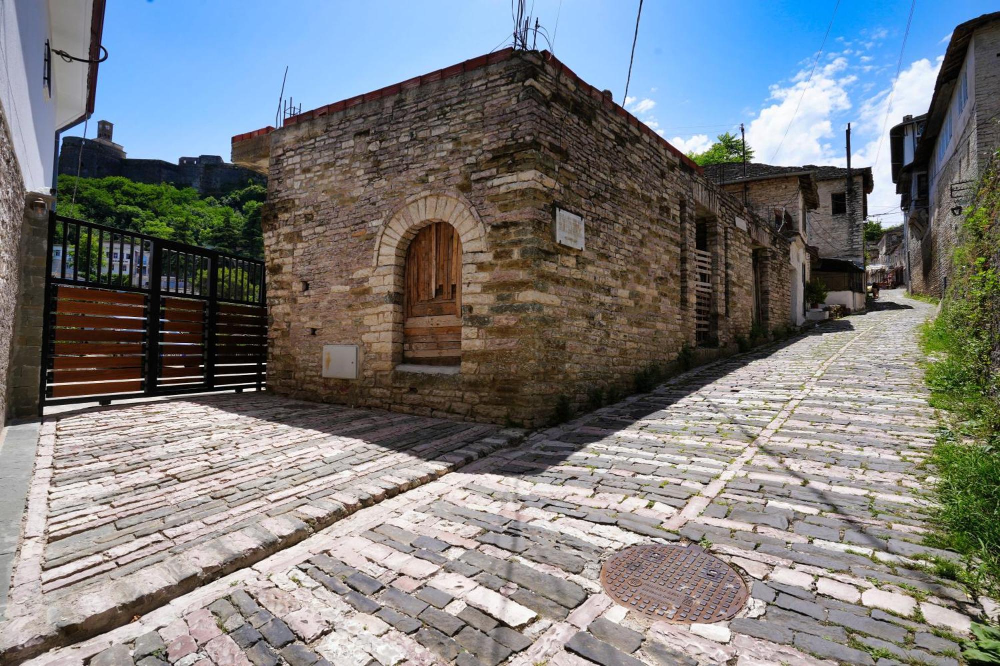 Castlefront Villa Gjirokaster Exterior photo